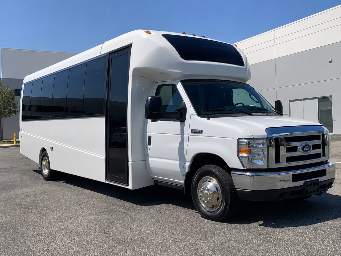 minibus rentals for nampa field trips to deer flat and local nature sites