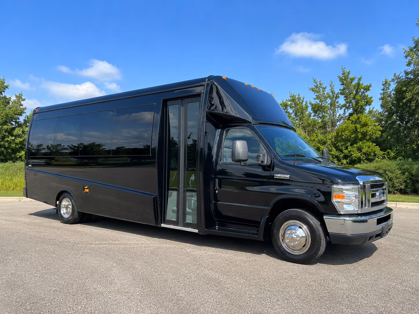 minibuses for sales teams and executive group travel around the treasure valley