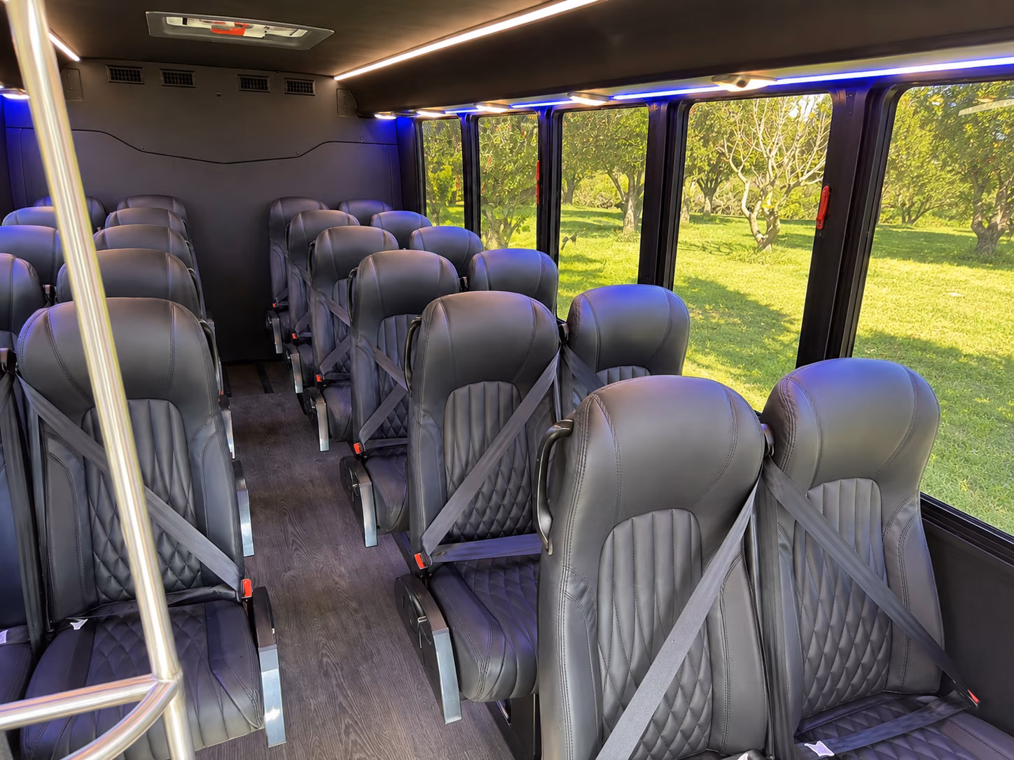 nampa 20 passenger minibus interior