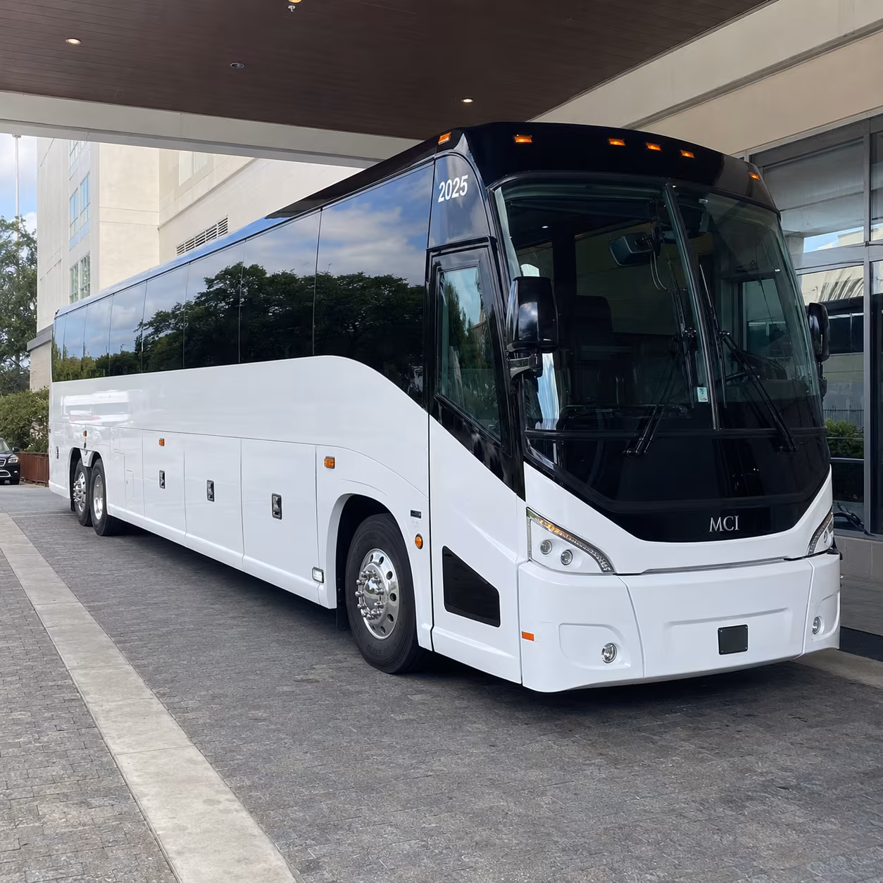 nampa 54 passenger charter bus